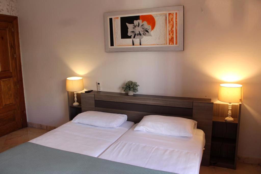Hotel La Zubia , Granada Ngoại thất bức ảnh